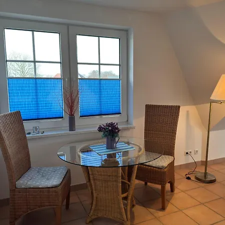 In Nahe Ostseestrand 青斯特